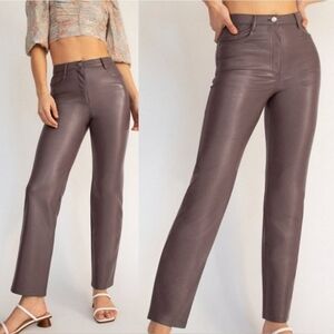 Aritzia Wilfred Melina Vegan Leather Pants Short Sparrow Taupe size 0